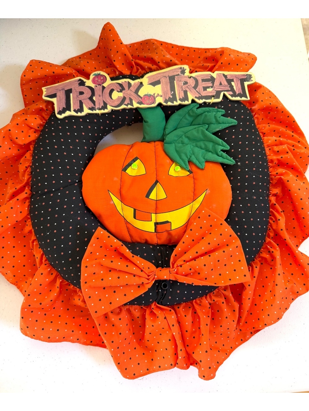 Vintage Halloween Trick or Treat Pumpkin Lighted Door Wreath